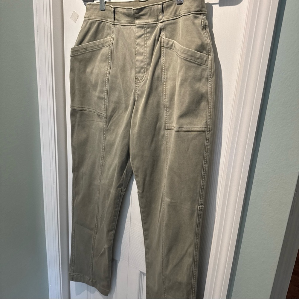 Spanx Stretch Twill Straight
Leg Women L Pant Olive Green large packets